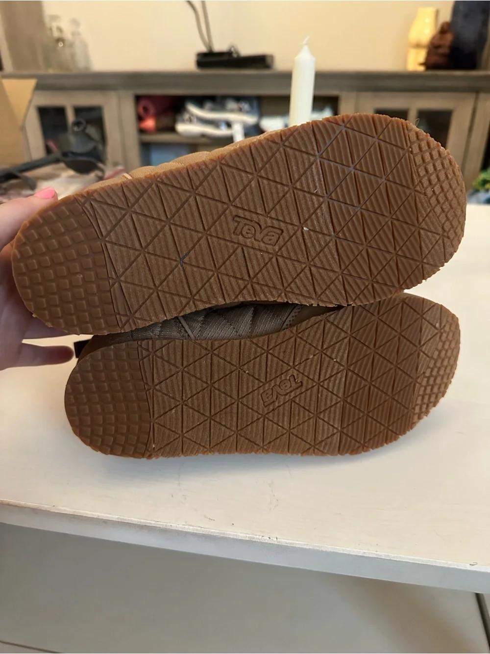 LIKE NEW Teva Women’s ReEmber Quilted Mid Ankle Boots - 7